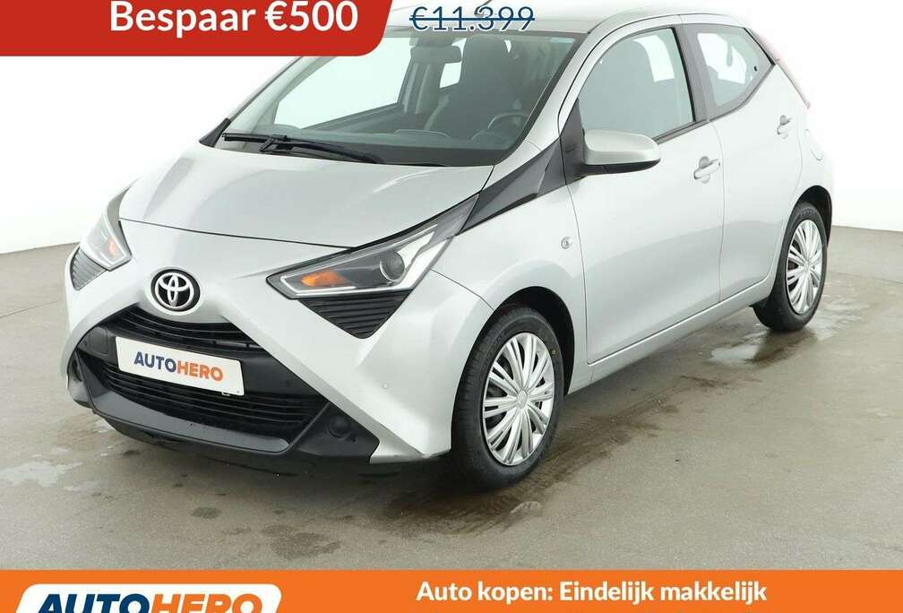 Toyota 1.0-VVT-i X-Play