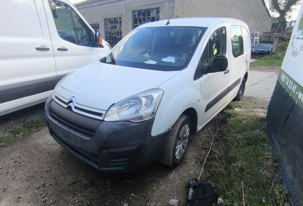 Citroen PHC M BLUEHDi 100 CONFORT