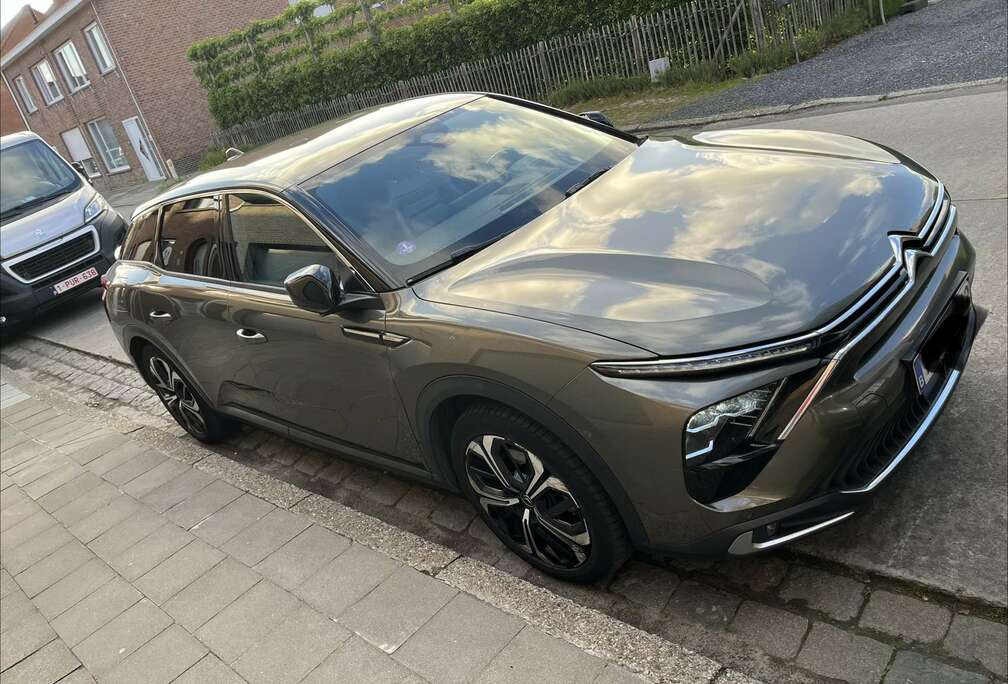Citroen 1.6 Turbo PHEV Shine (165 kW)