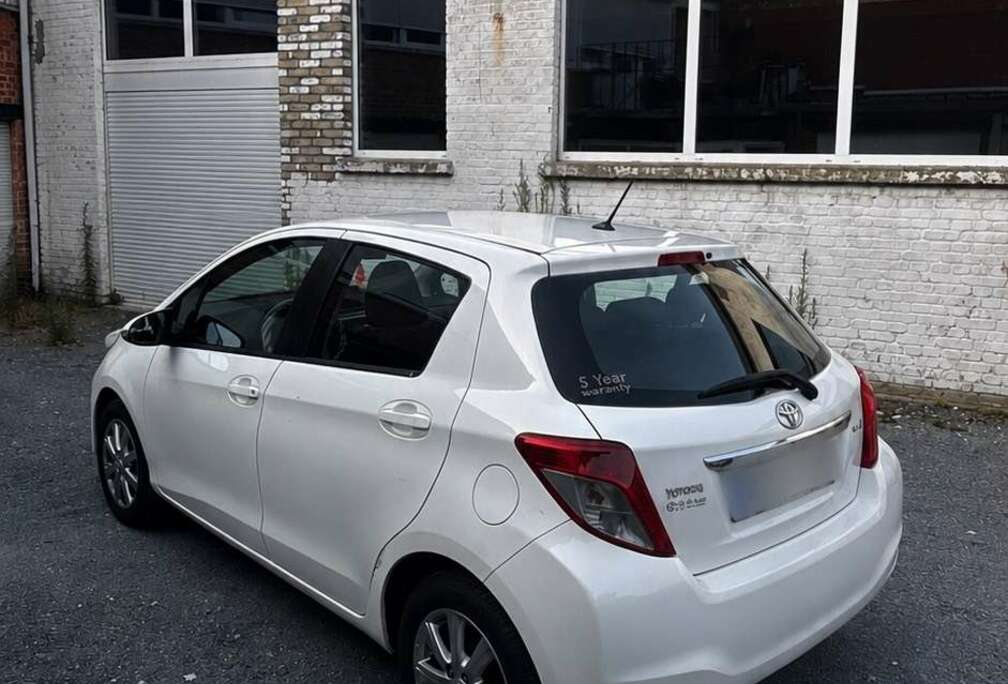 Toyota 1.0i VVT-i Active