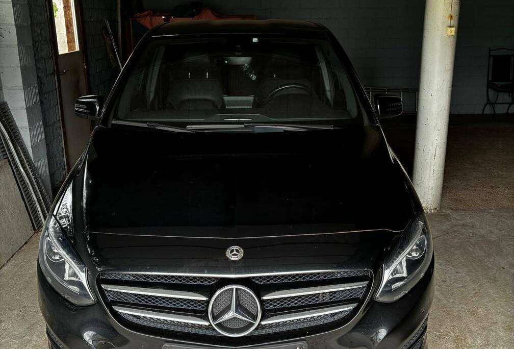 Mercedes-Benz B 180 Business Solution AMG