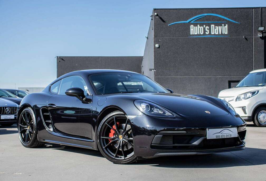 Porsche GTS (982) 2.5 Turbo 366PK / PDK / SPORT-CHRONO / SPORTUITLAAT / LEDER / ALCANTARA / SPORT SEATS PLUS / APPLE CARPLAY
