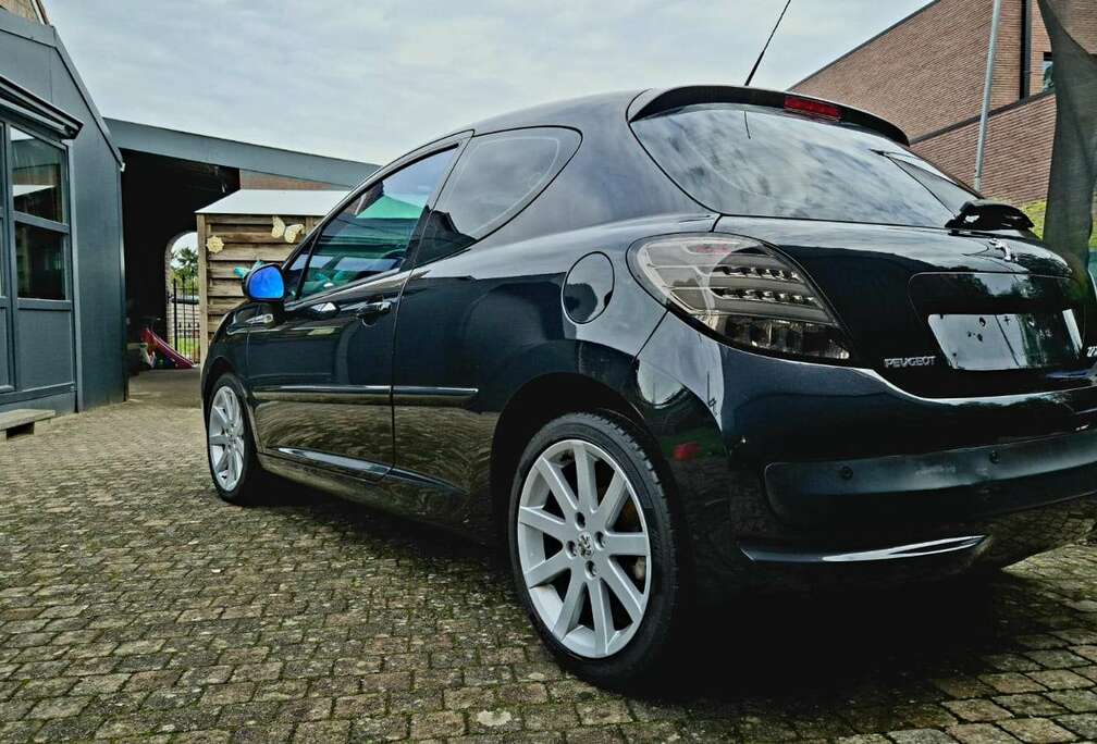 Peugeot 1.6i 16v Sporty