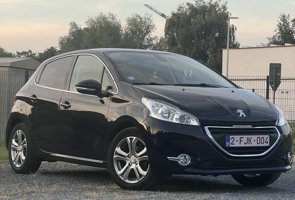 Peugeot 1.2i PureTech Allure