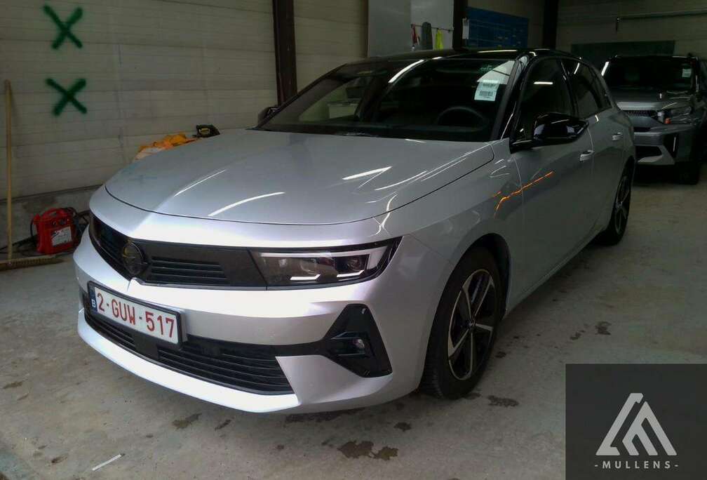 Opel Turbo Hybrid GS eDCT
