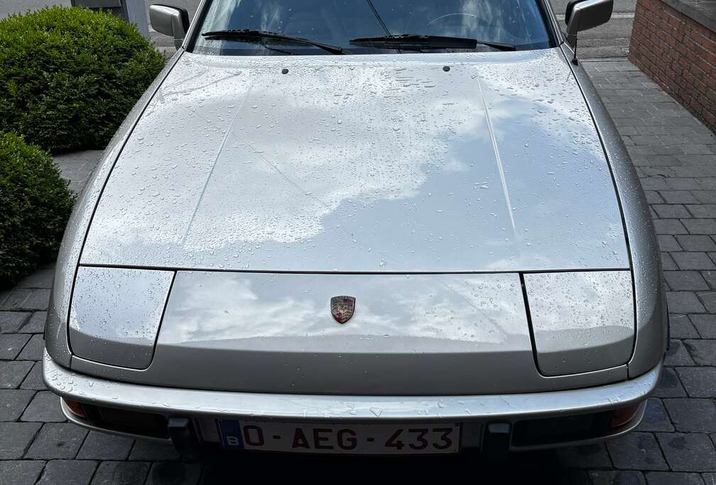 Porsche 924S