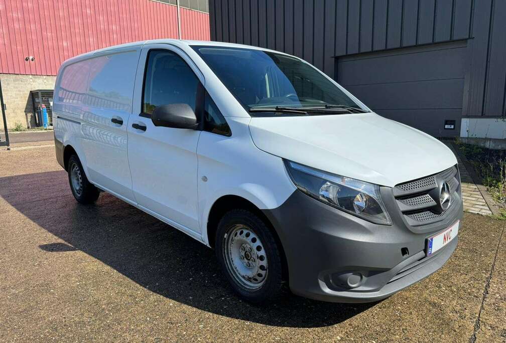 Mercedes-Benz 111 CDI L2 Long Siège Chauffant/3 Places/Airco.