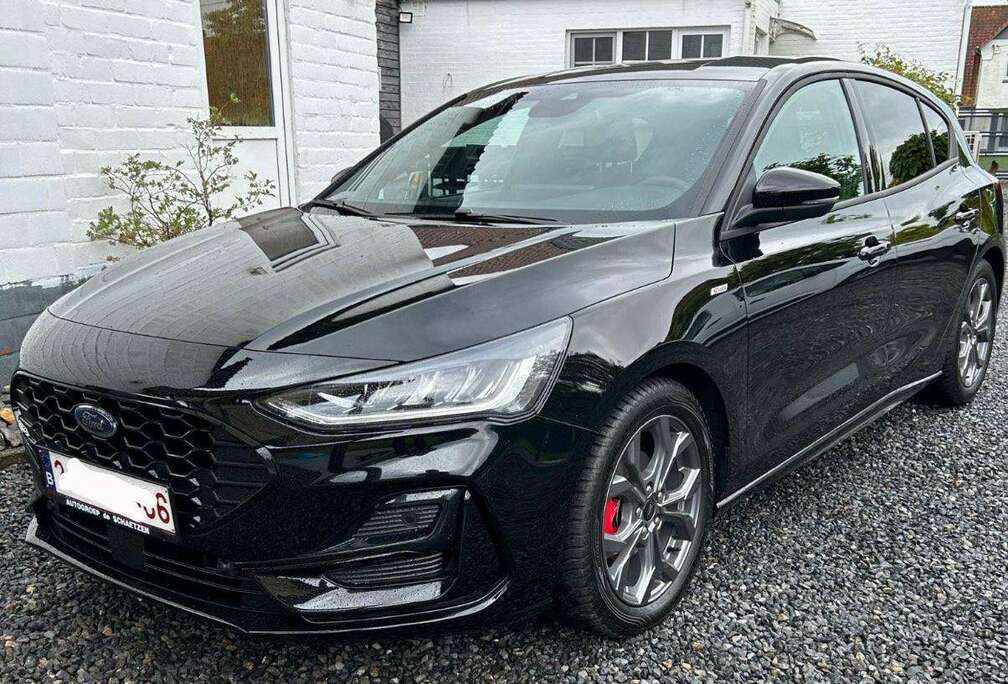 Ford Focus EcoBoost Hybrid ST-LINE MET FABRIEKSGARANTIE