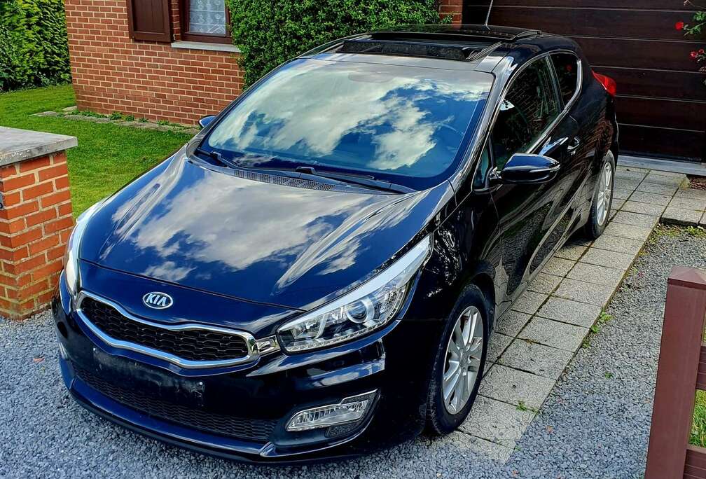 Kia 1.4i Mind prêt à immatriculé