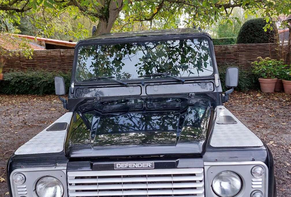Land Rover 90 Station Wagon SE