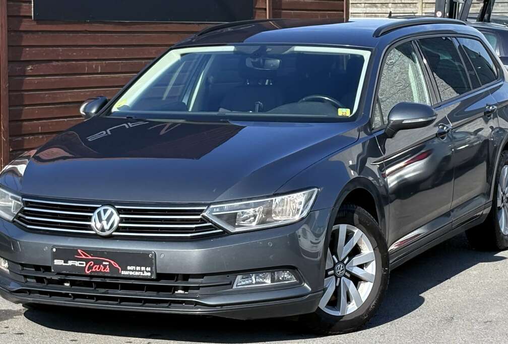 Volkswagen Passat 1.6 CR TDi Trendline DSG