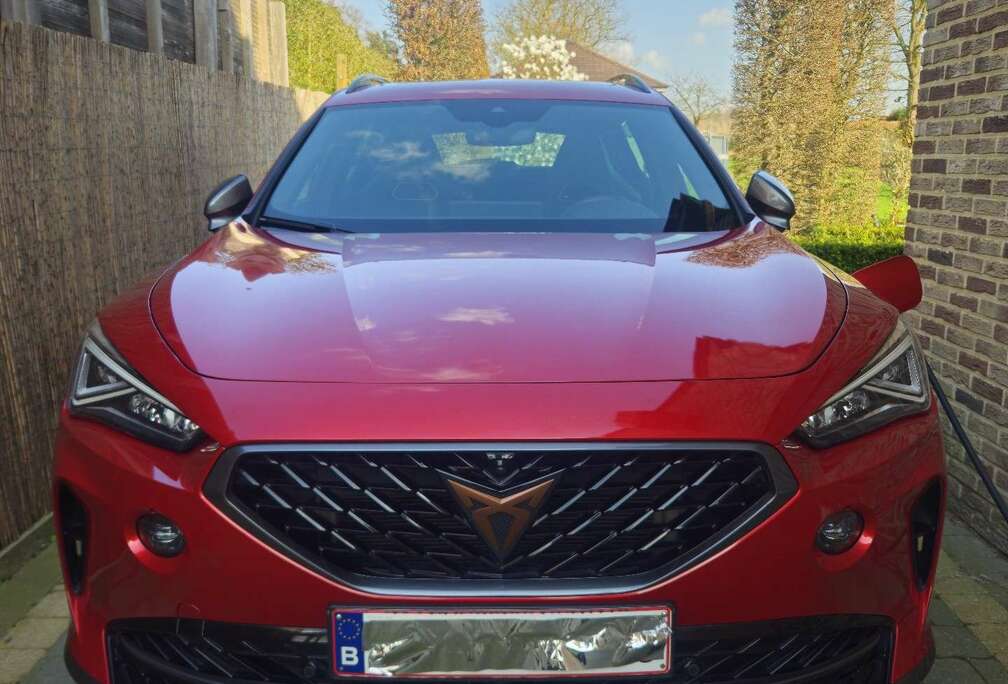 e-Hybrid 1.4 VZ DSG (180 kW)