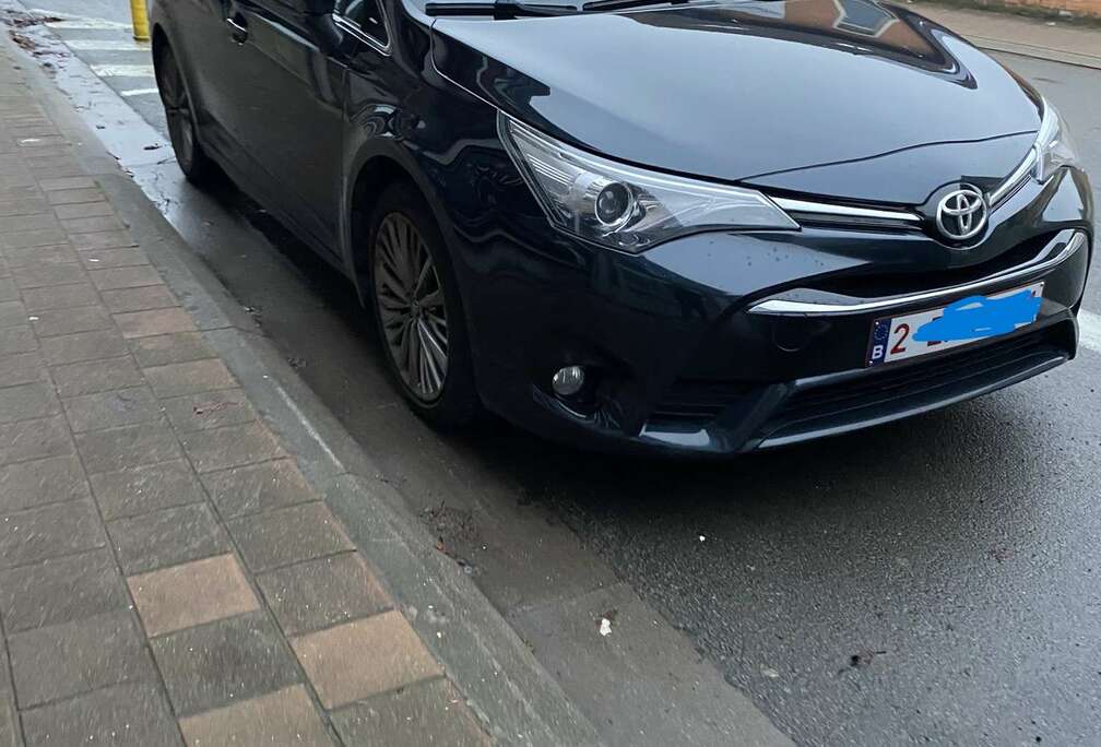 Toyota Avensis SW 2.0 D-4D Business Plus