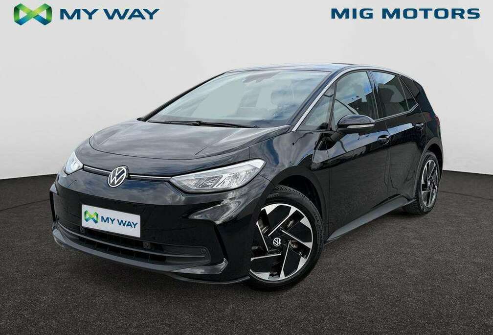 Volkswagen Pro Life Business 58 kWh (204 pk) /// Zetelverwarming Vooraan /// Parkeersensoren Vooraan & Achteraan ///