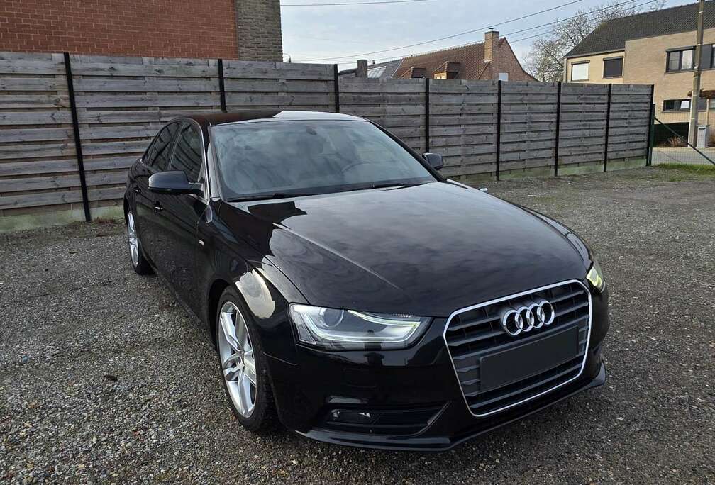 Audi A4 2.0 TDI DPF S line Sportpaket