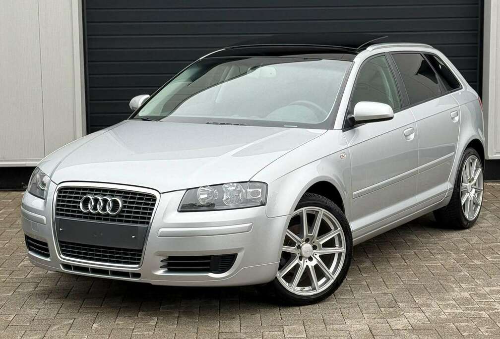 Audi Audi A3 1.6 FSI Essence Toit panoramique 110.000km