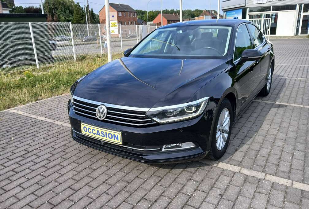 Volkswagen Passat 1.6 CR TDi 120 CV NAVIGATION