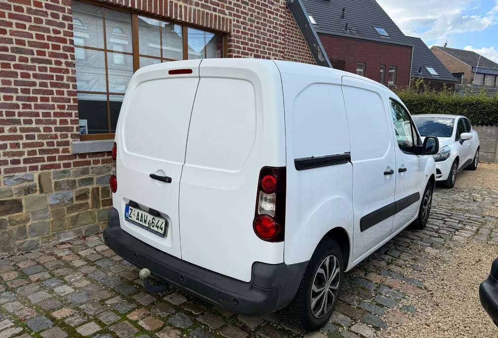 Citroen Berlingo 1.6 HDI UTILITAIRE GARANTIE 1AN 2 PORTES LATERALE  SUPER ETAT