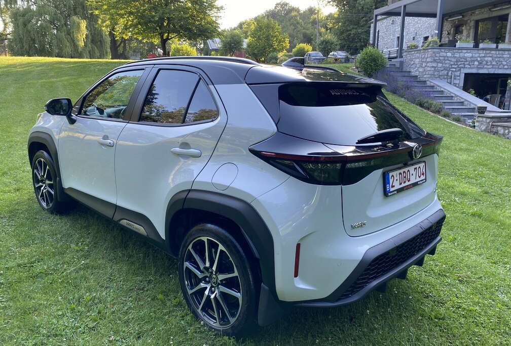 Toyota Hybrid 1.5i VVT-i E-CVT GR Sport