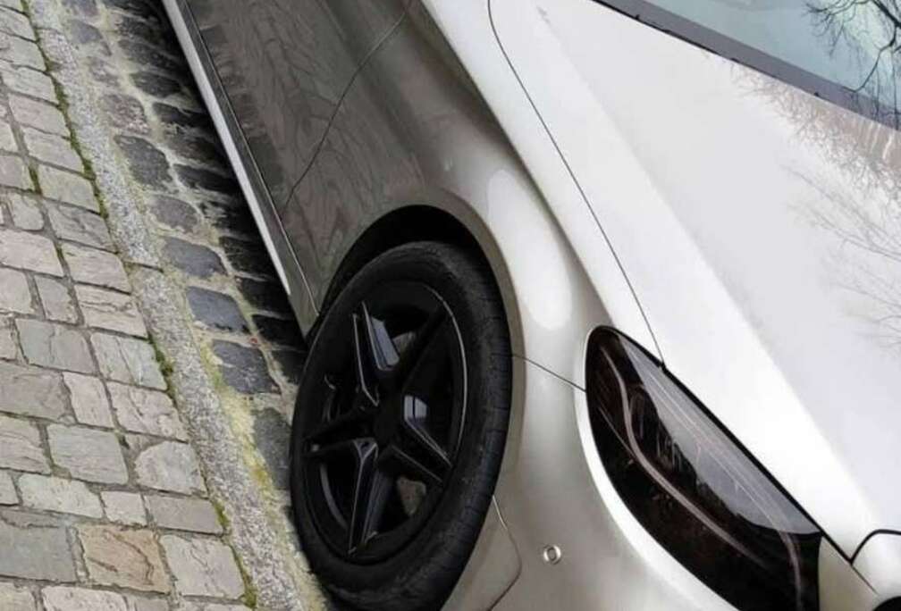 Mercedes-Benz d T 9G-TRONIC AMG Line