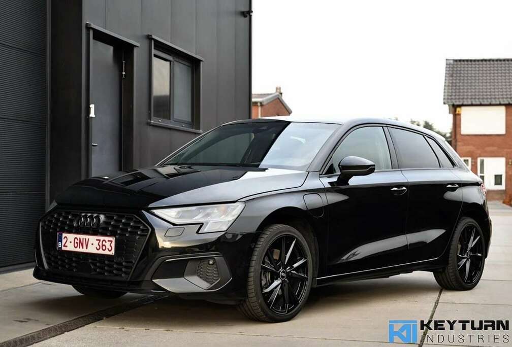 Audi Sportback e-tron 40 TFSI PHEV S tronic Black optic