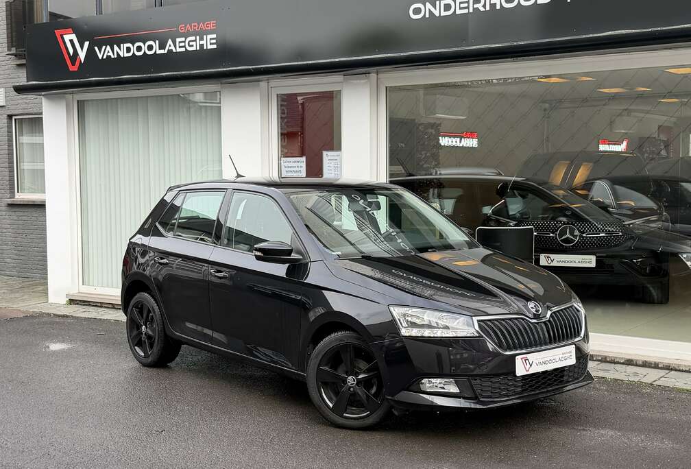 Skoda Fabia 1.0i 5D - Airco - PDC - Verwarmde zetels