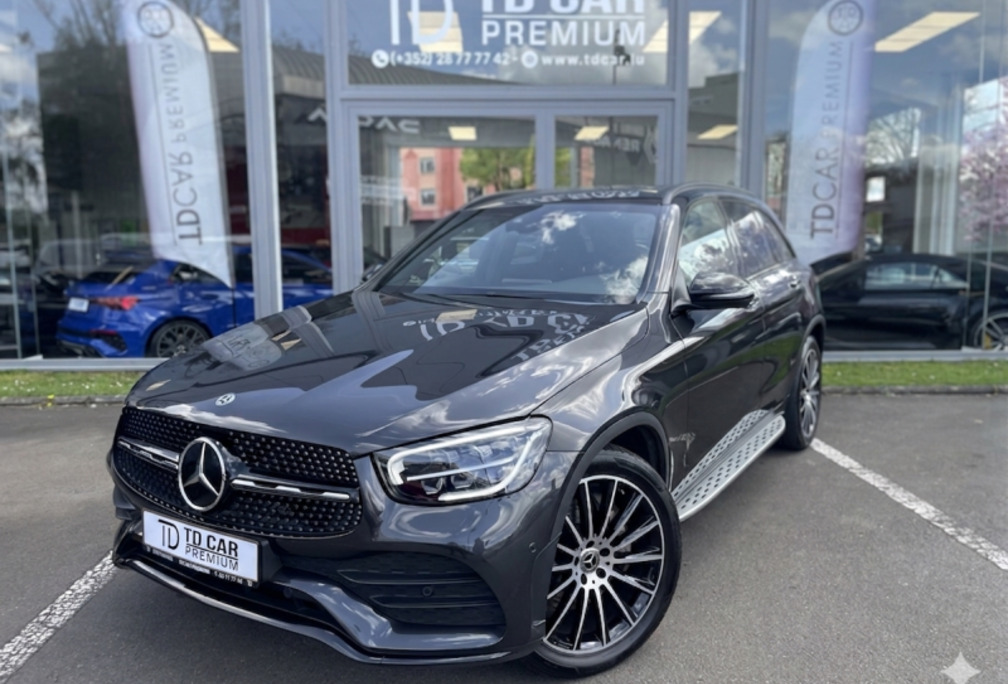 Mercedes-Benz d AMG LINE 4MATIC 9G