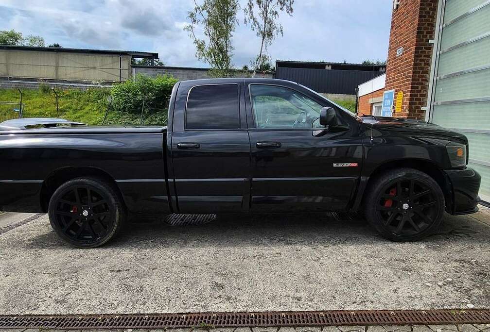 Dodge Srt10
