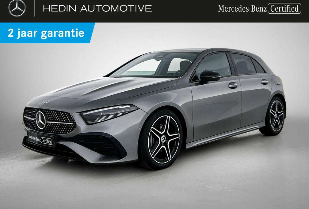 Mercedes-Benz Hatchback AMG Line Night Pack  Smartphone Integra