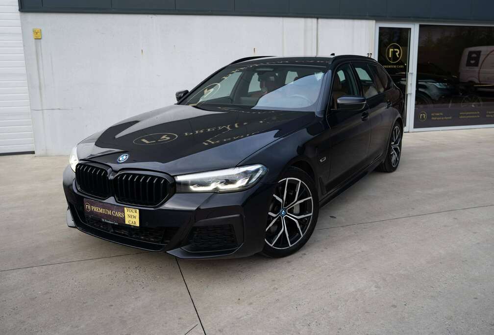 BMW e l Touring l M-Pack l Trekhaak l HIFI l Shadow l Camera l Driver Assist