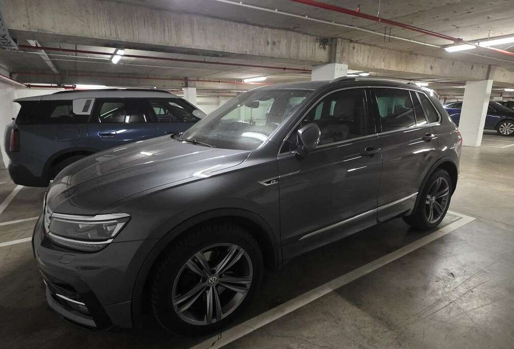 Volkswagen Volkswagen Tiguan R-Line 2.0 TSI DSG  Full Options  Toit Pano  Suivi complet  État impeccable