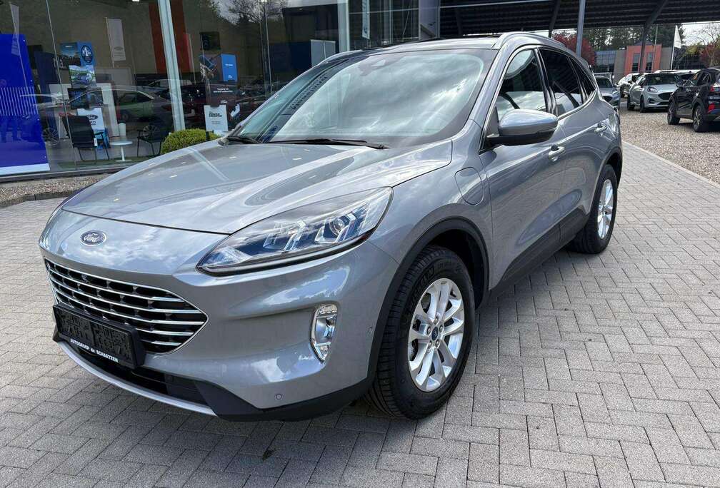 Ford Titanium PHEV AUT