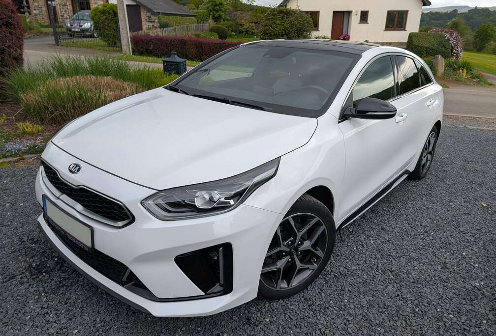 Kia ProCeed 1.0 T-GDi GT-Line ISG  -  Toit ouvrant