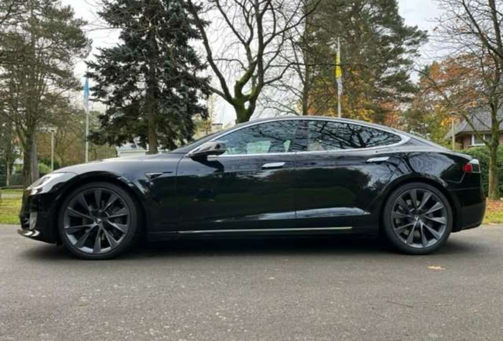 Tesla 100D