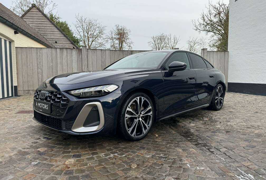 Audi 2.0 TFSI S line - S tronic - ACC - AMBIENT - TREKHAAK - MATRIX - RS - CAR PLAY - CAMERA