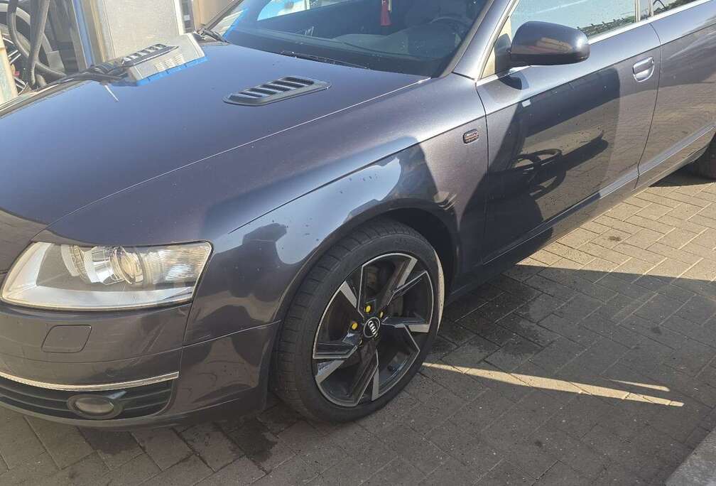 Audi 3.2 FSI quattro tiptronic