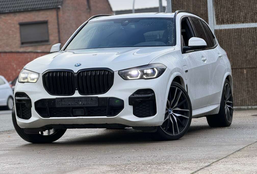 BMW Pak M-Laser Led-Pano-360 cam-Trekhaak-2022-26 co2