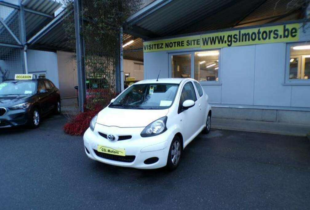 Toyota 3 Portes 1.0i 68cv Blanche 11/10 Radio Lecteur CD