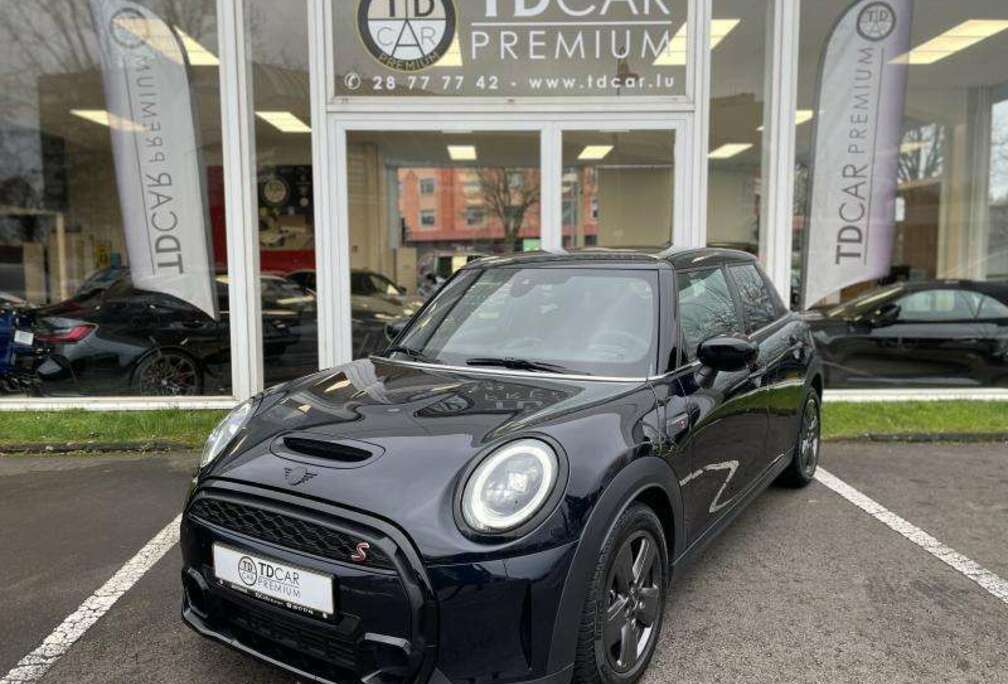 MINI 2.0 Yours Trim Auto.