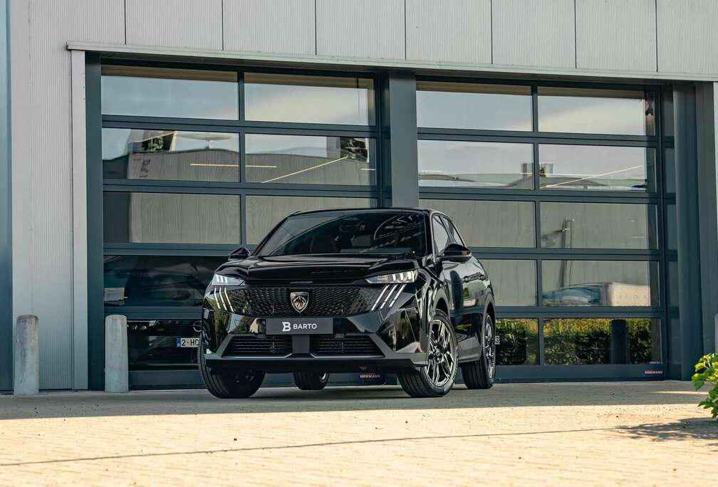 Peugeot GT  MHEV 145 PK AT  Alcantara  360 Camera ...