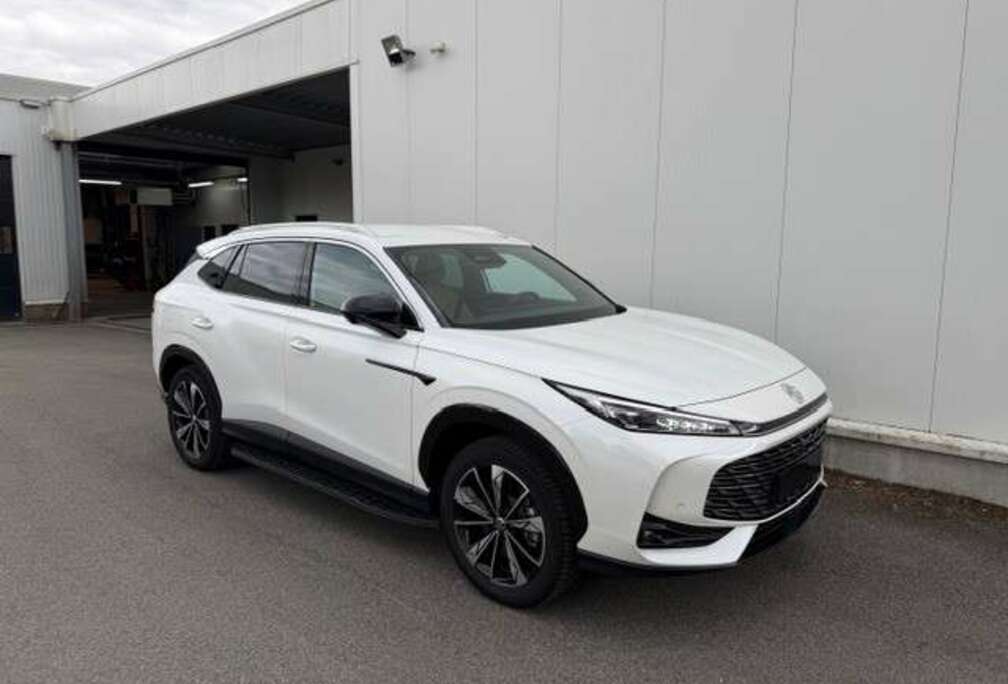 MG HS PHEV 1.5 Turbo Luxury ***Bruin Interieur***