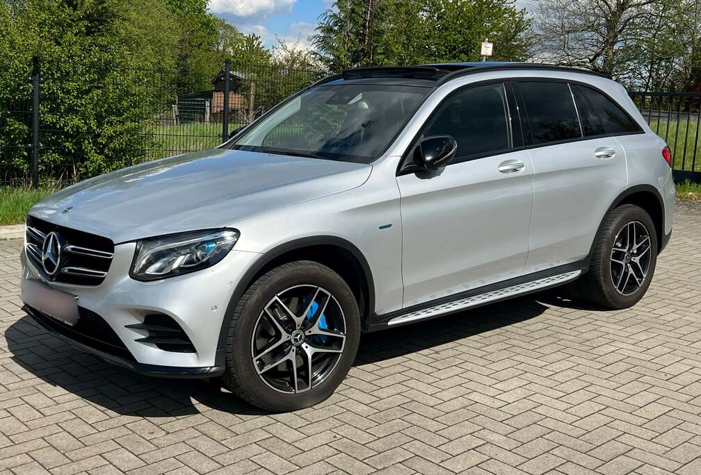 Mercedes-Benz e 4-Matic PHEV AMG