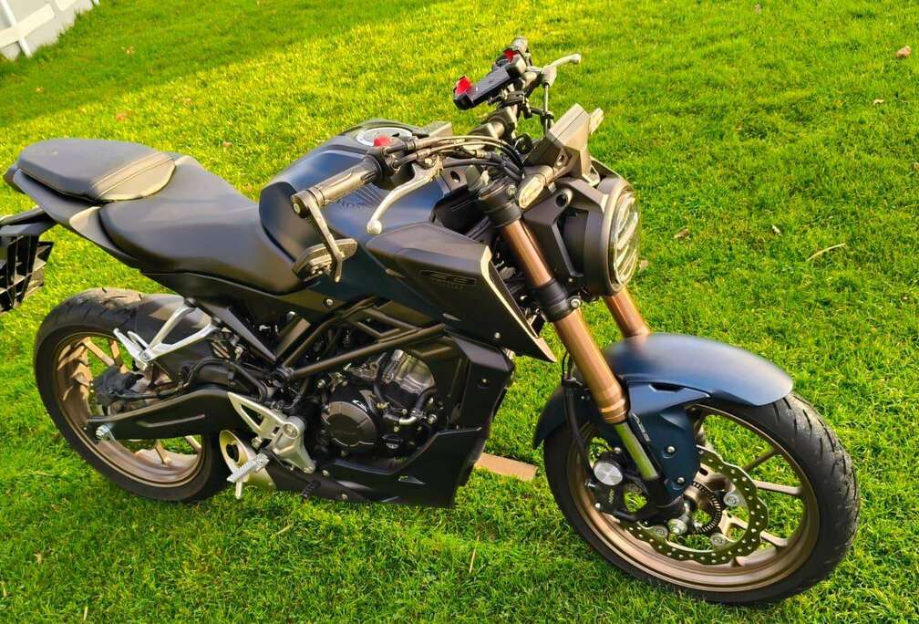 Honda néo-sportif