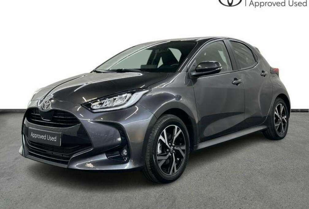 Toyota 116hp HEV Iconic | LED | carplay | camera