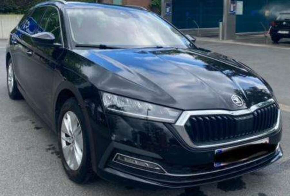 Skoda Octavia Combi 1.4 TSI iV DSG First Edition