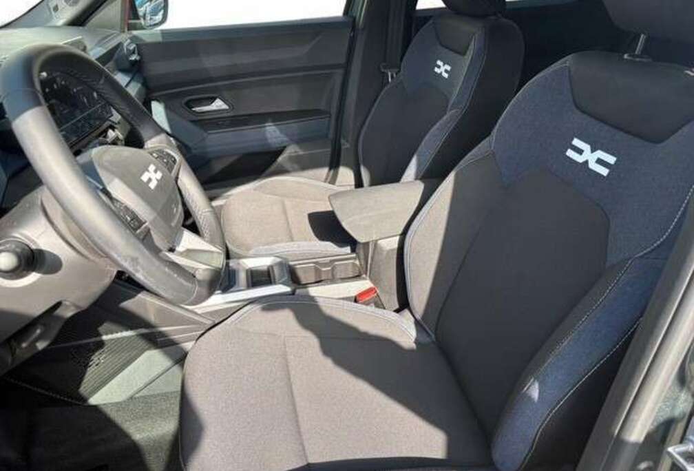 Dacia 1.6 JOURNEY HYBRID 140