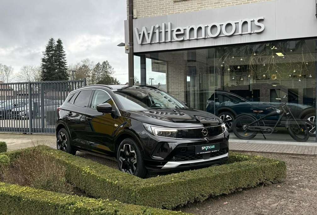 Opel Ultimate  1.2 Turbo 130PK AT8 *Camera*Adaptieve...