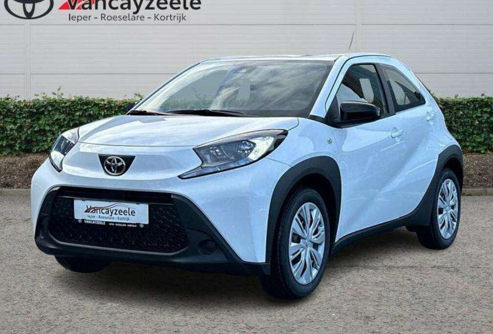 Toyota X