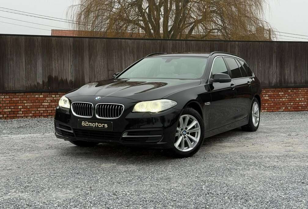 BMW d touring/pano/leder/automaat/pdc/cruise/trekhaak
