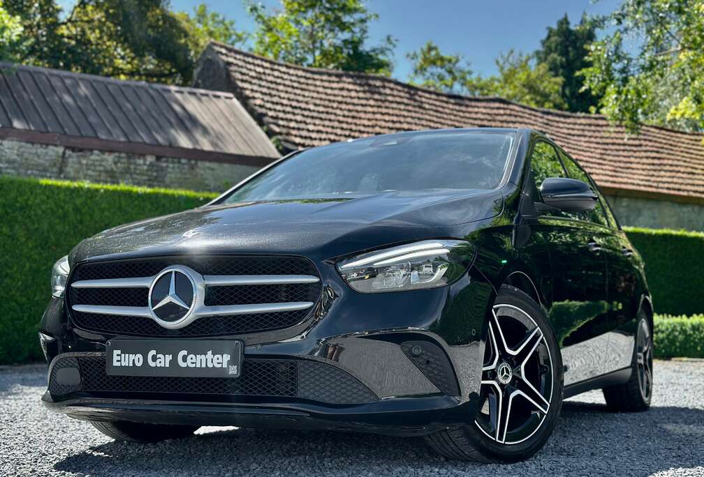 Mercedes-Benz d Business Solution Automaat  AMG-LINE / CARPLAY / CAMERA